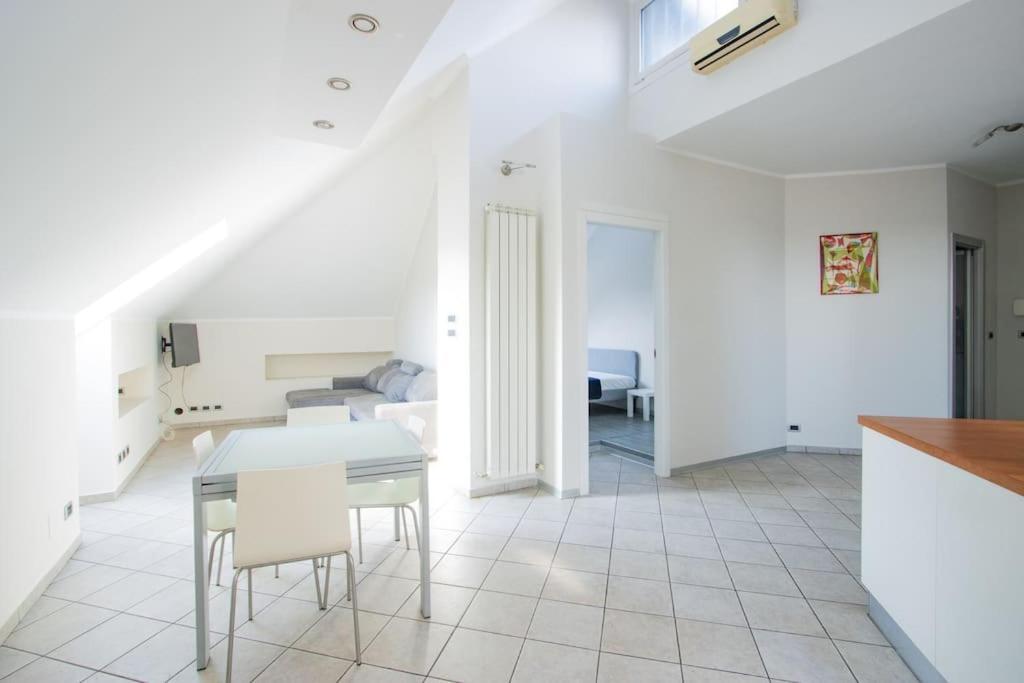 Loft Eugenio - *Large And Bright Apartment* Turin Exterior photo